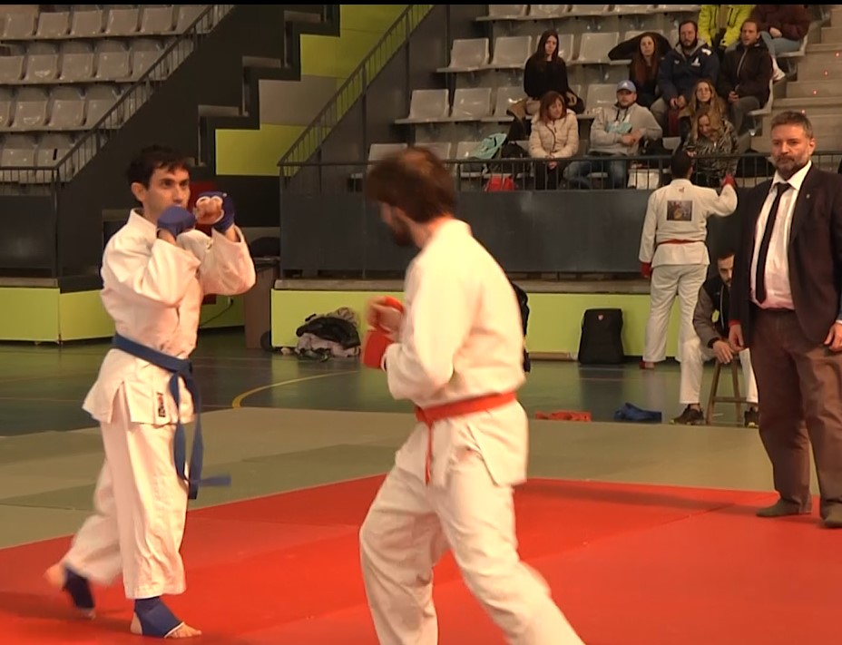 En Martin Flores i l'Ivan Fortes competeixen de forma oficial al Campionat de Catalunya de Jujitsu a Blanes 